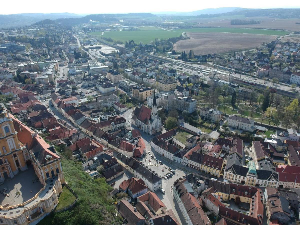 Schon Wohnen Beim Stift Melk Apartment Luaran gambar