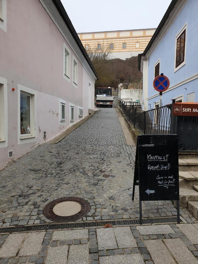 Schon Wohnen Beim Stift Melk Apartment Luaran gambar