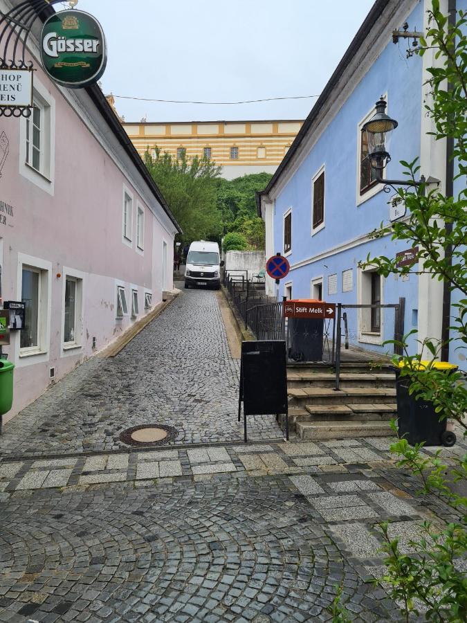 Schon Wohnen Beim Stift Melk Apartment Luaran gambar